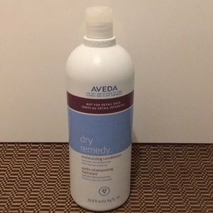 AVEDA dry remedy conditioner 33.8 oz
